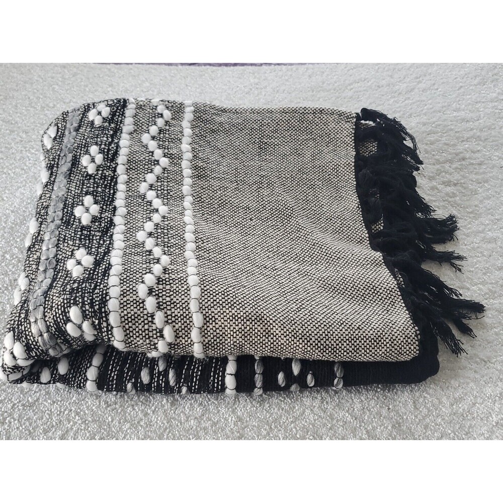 Sevan Lifestyle Relaxed Elegance Black White Woven Fringed Throw 50" X 60"